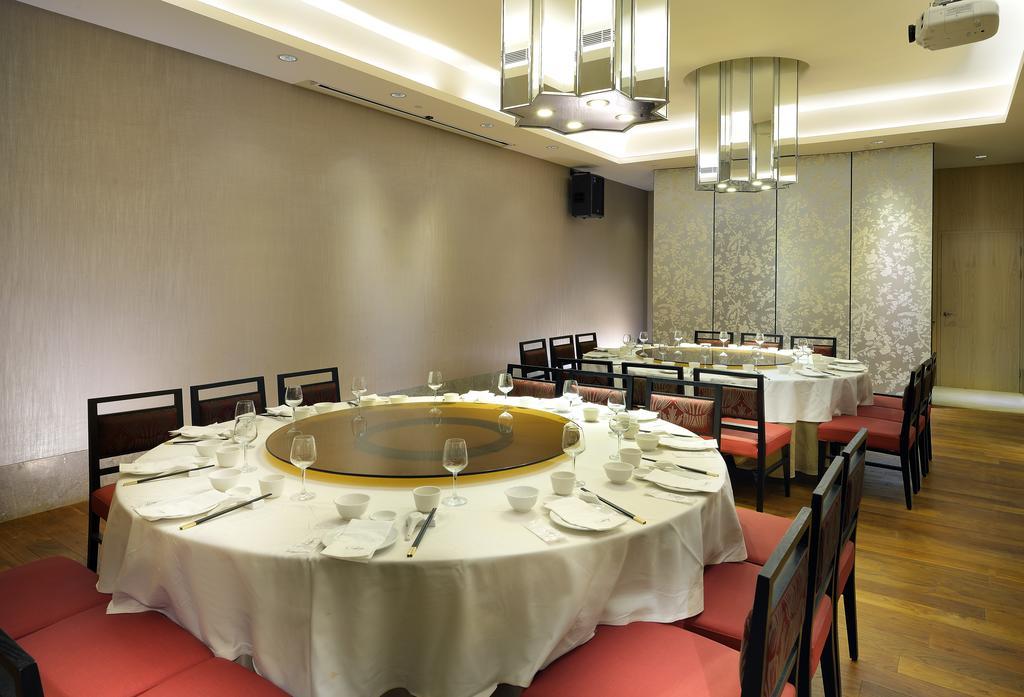 知本金联世纪酒店 Wenquan 外观 照片 Private dining room at a restaurant in Hong Kong